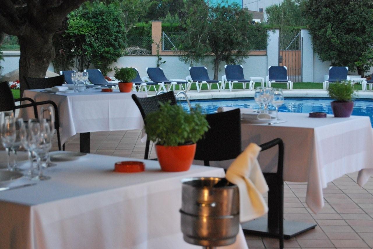 Hotel Restaurant Bon Retorn Figueres  Exterior photo